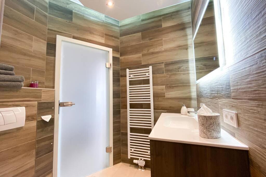 Luxus-Apartment In Leipzig Mit Privat-Parkplatz Exteriör bild